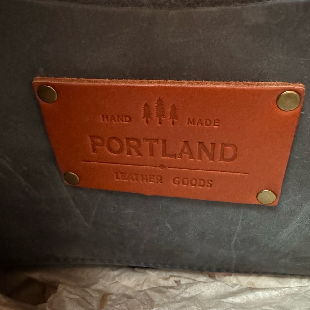 NWT Portland Leather Goods (PLG) Medium Storm Blue Grey Zippered Tote Tan Handle - Picture 4 of 11